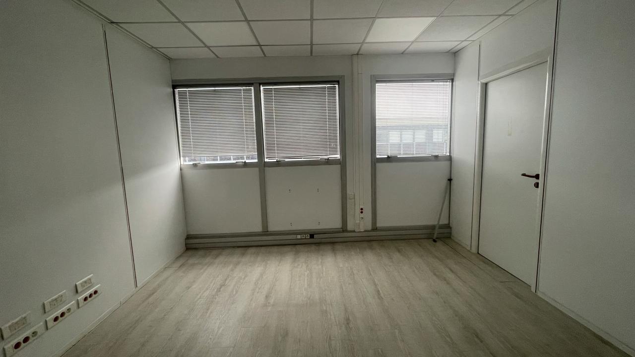 Local d'activité Garancières 2005m² Location local d'activité Garancières Yvelines OLACT2422569 14